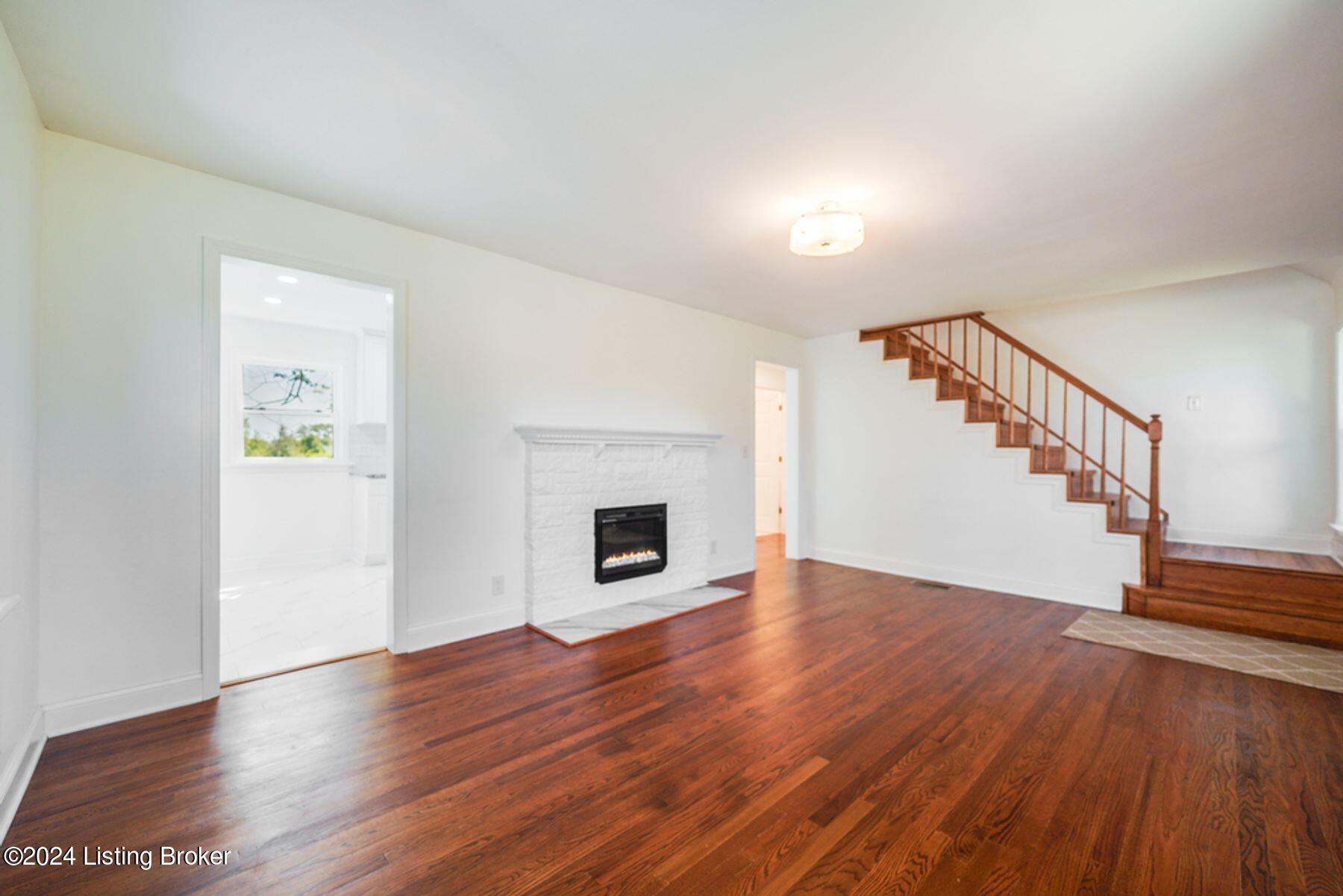 3911 Billtown Road Louisville, KY 40299 - Photo 8 of 64 photo_online_005