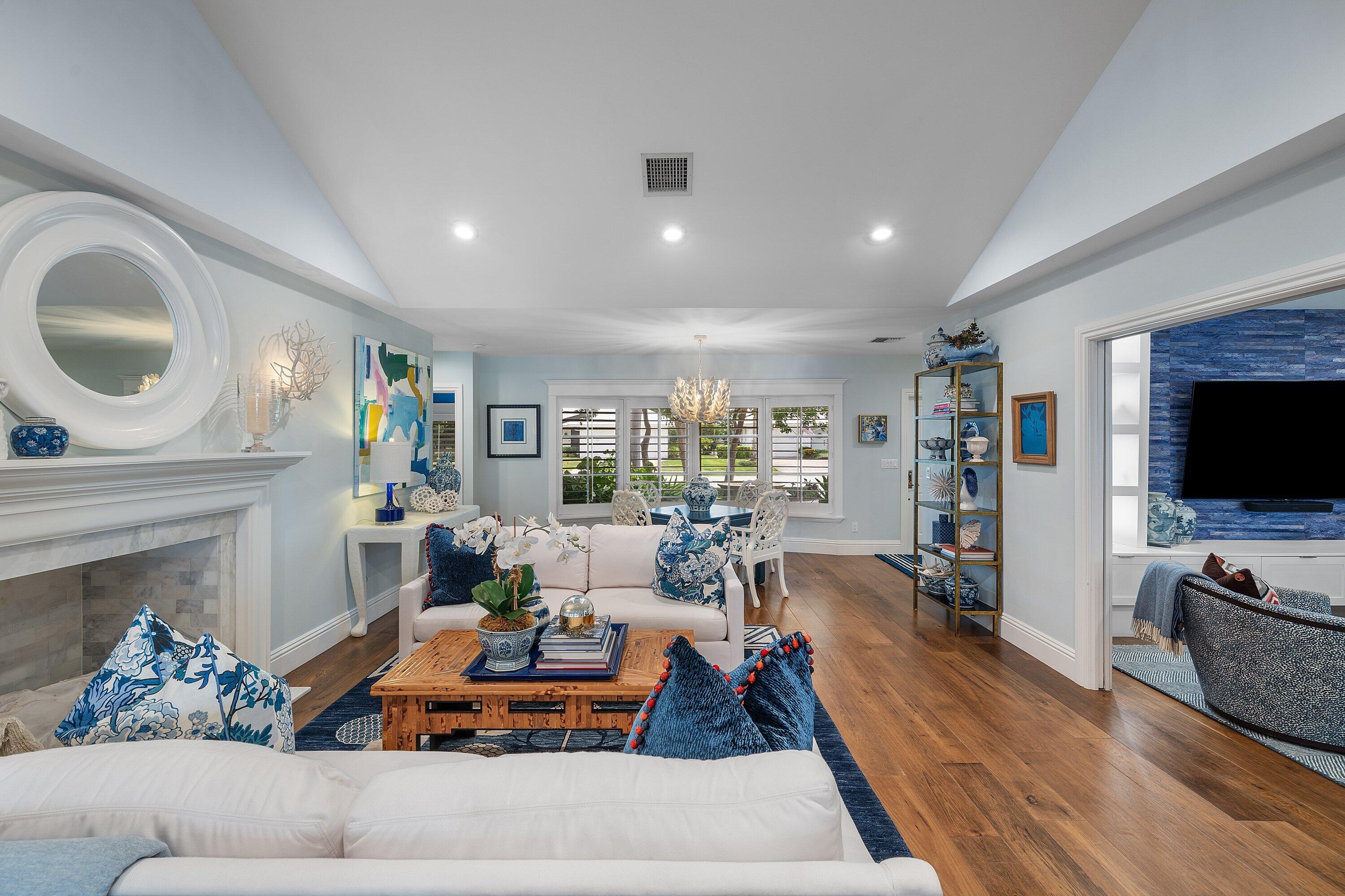 681 Elm Tree Lane Boca Raton, FL 33486 - Photo 14 of 76 011-681ElmTreeLane-BocaRaton-FL-33486-SM