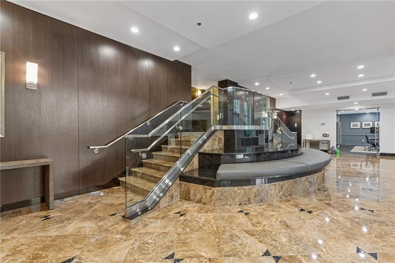 3481 Lakeside Drive Northeast, Unit 901 Atlanta, GA 30326 - Photo 19 of 38