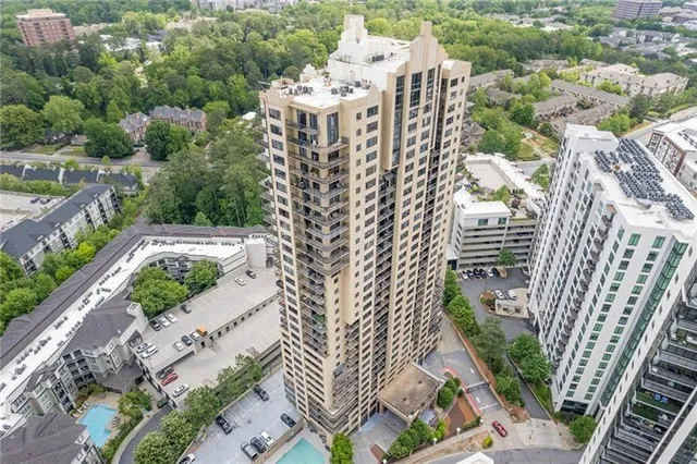 $298,400 | 3481 Lakeside Drive Northeast, Unit 901, Atlanta, GA 30326