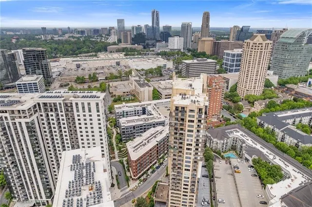 $298,400 | 3481 Lakeside Drive Northeast, Unit 901, Atlanta, GA 30326