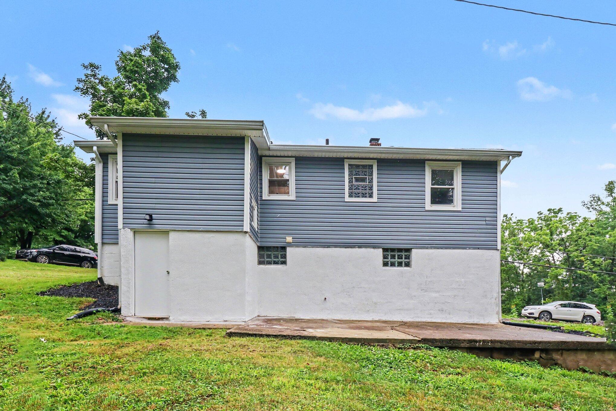 960 Ridgeview Drive Florence, KY 41042 - Photo 15 of 18 file_3790