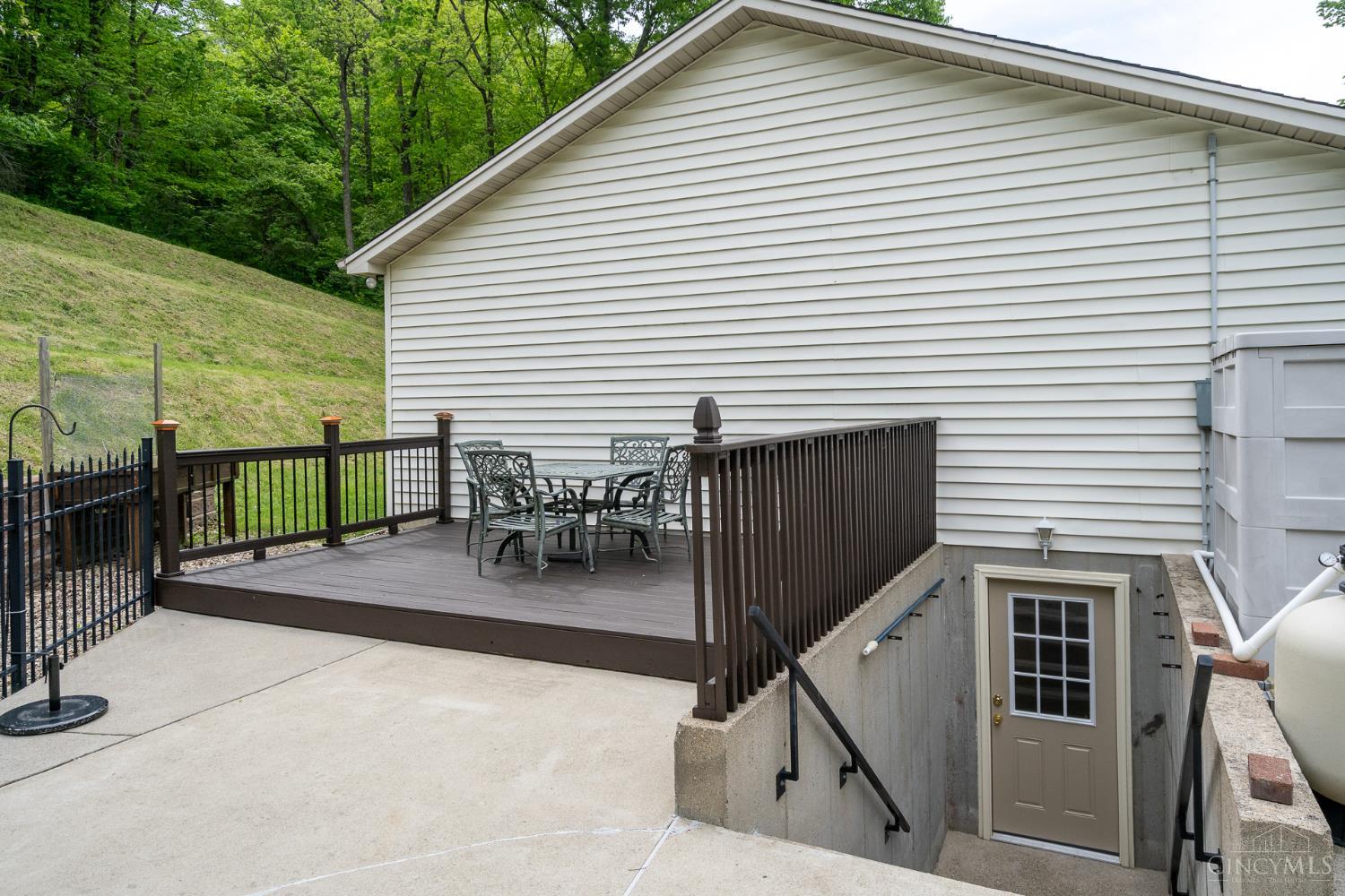 8305 Brooks Road Harrison, OH 45030 - Photo 14 of 80