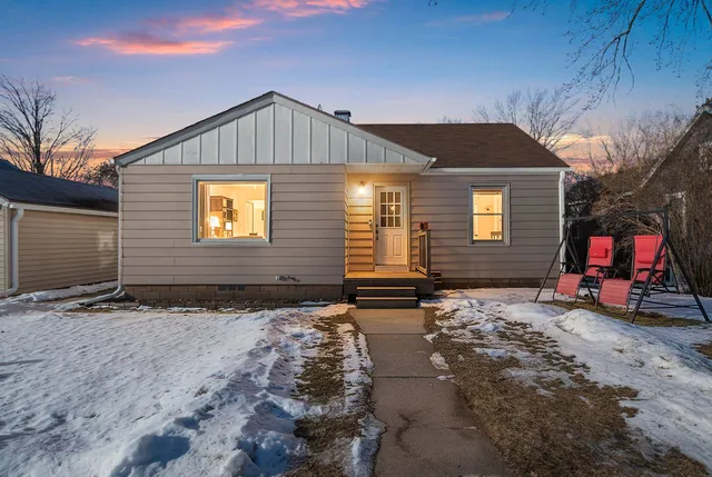 $165,000 | 725 Maiden Lane, Shawano, WI 54166