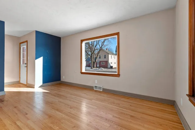 $165,000 | 725 Maiden Lane, Shawano, WI 54166