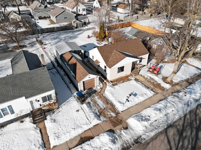 $165,000 | 725 Maiden Lane, Shawano, WI 54166