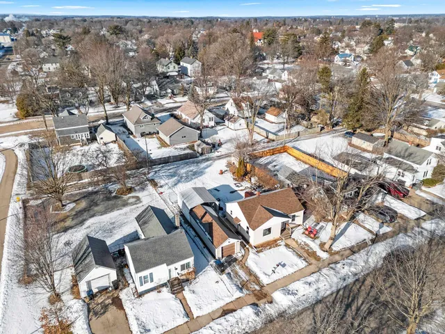 $165,000 | 725 Maiden Lane, Shawano, WI 54166