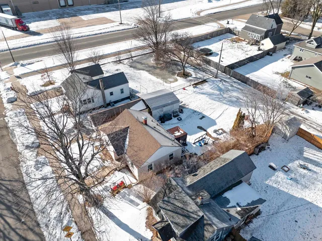 $165,000 | 725 Maiden Lane, Shawano, WI 54166