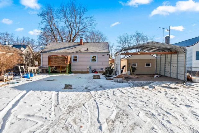 $165,000 | 725 Maiden Lane, Shawano, WI 54166