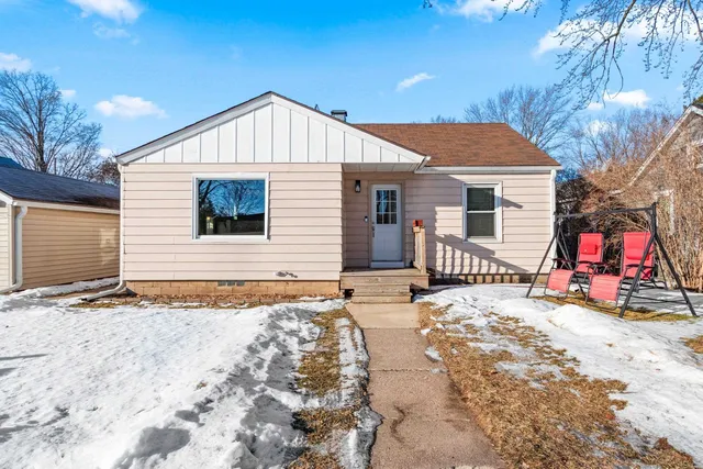 $165,000 | 725 Maiden Lane, Shawano, WI 54166