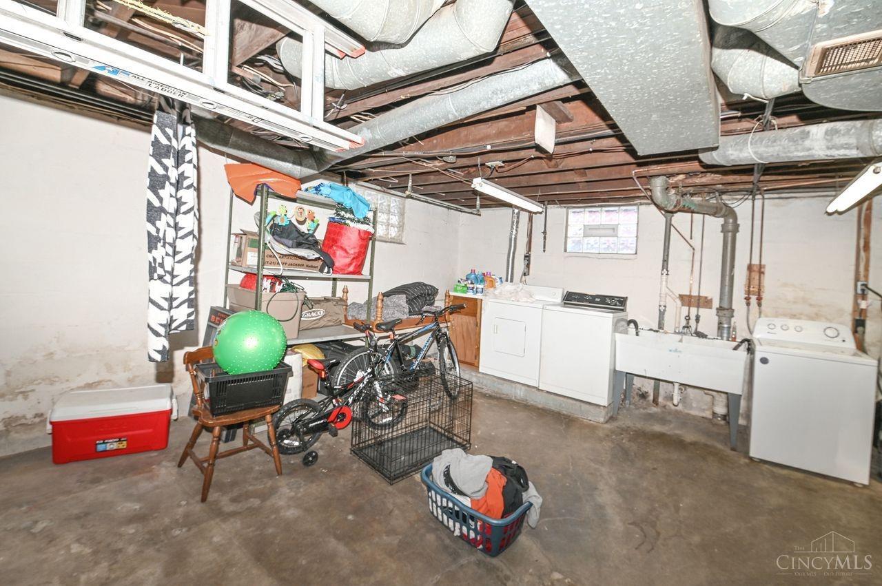 3652 Brotherton Road Cincinnati, OH 45209 - Photo 35 of 43