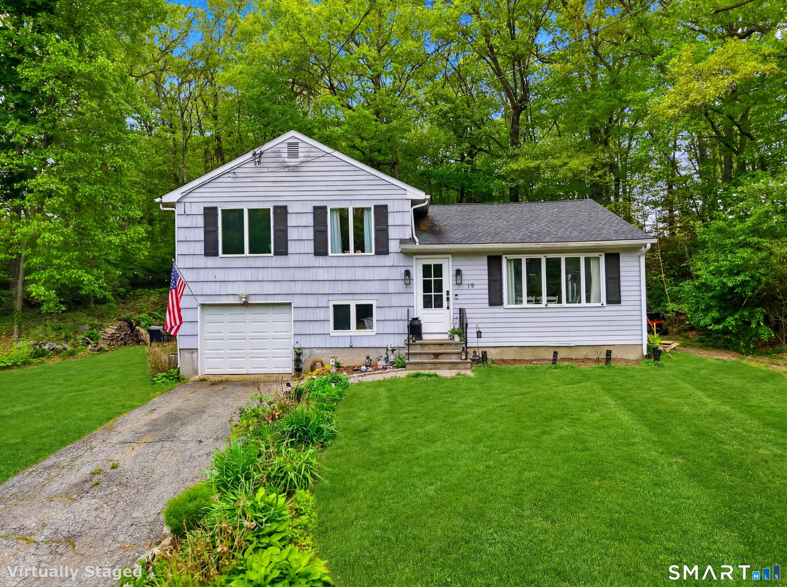 19 Eastwood Road Norwalk, CT 06851 - Photo 3 of 21