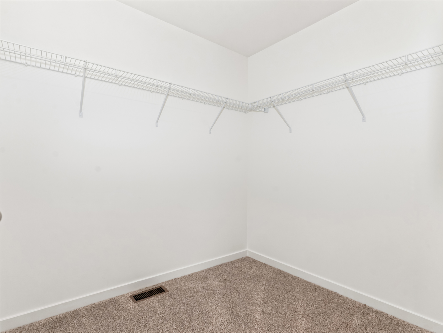 2255 Riesling Road Oswego, IL 60543 - Photo 12 of 17
