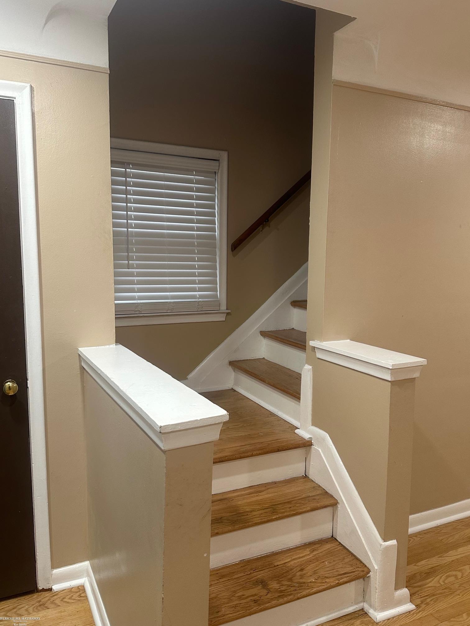 2034 Vernier Road Grosse Pointe, MI 48236 - Photo 2 of 25