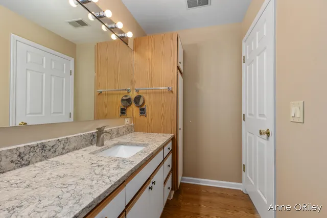 $180,000 | 8510 North Jasonville Court Southeast, Caledonia, MI 49316