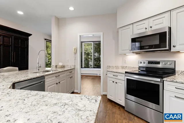 $399,000 | 29 Trillium Cl, Unit A29, Roseland, VA 22967