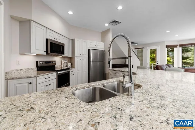 $399,000 | 29 Trillium Cl, Unit A29, Roseland, VA 22967