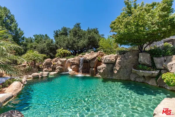 $16,750,000 | 5076 Island Forest Place, Westlake Village, CA 91362