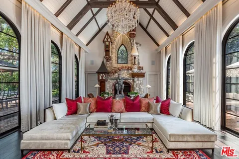 $16,750,000 | 5076 Island Forest Place, Westlake Village, CA 91362