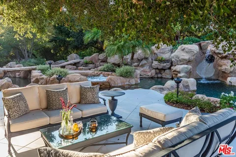 $16,750,000 | 5076 Island Forest Place, Westlake Village, CA 91362