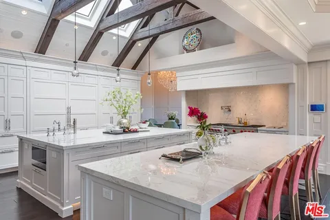 $16,750,000 | 5076 Island Forest Place, Westlake Village, CA 91362