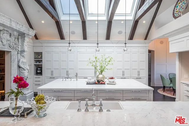 $16,750,000 | 5076 Island Forest Place, Westlake Village, CA 91362