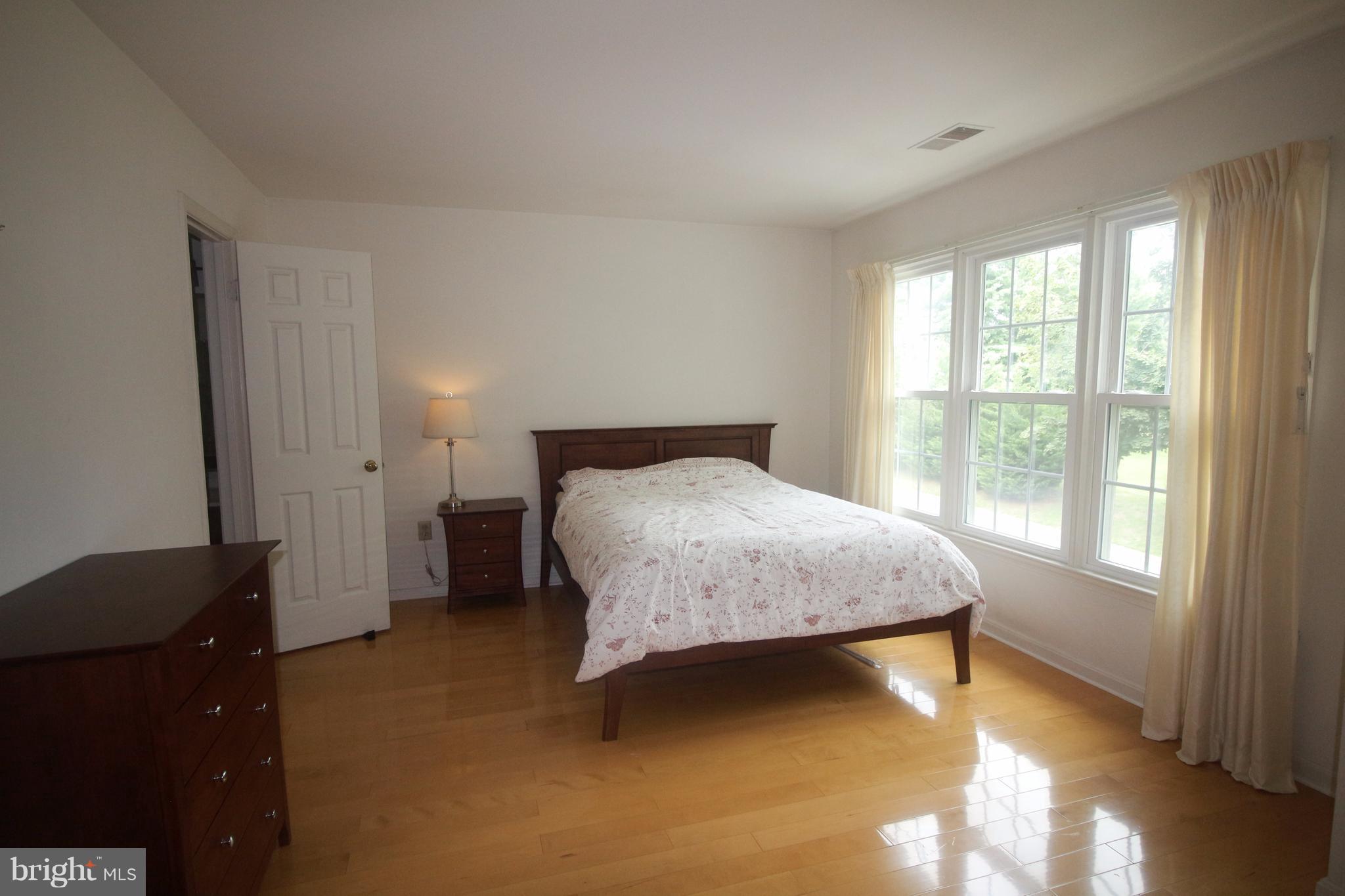 2425 McCormick Road Rockville, MD 20850 - Photo 11 of 26 Interior (General)