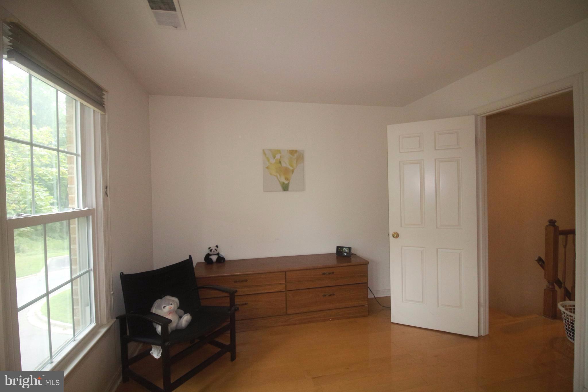 2425 McCormick Road Rockville, MD 20850 - Photo 12 of 26 Interior (General)