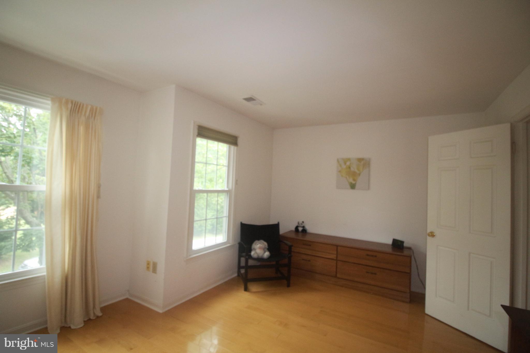 2425 McCormick Road Rockville, MD 20850 - Photo 13 of 26 Interior (General)