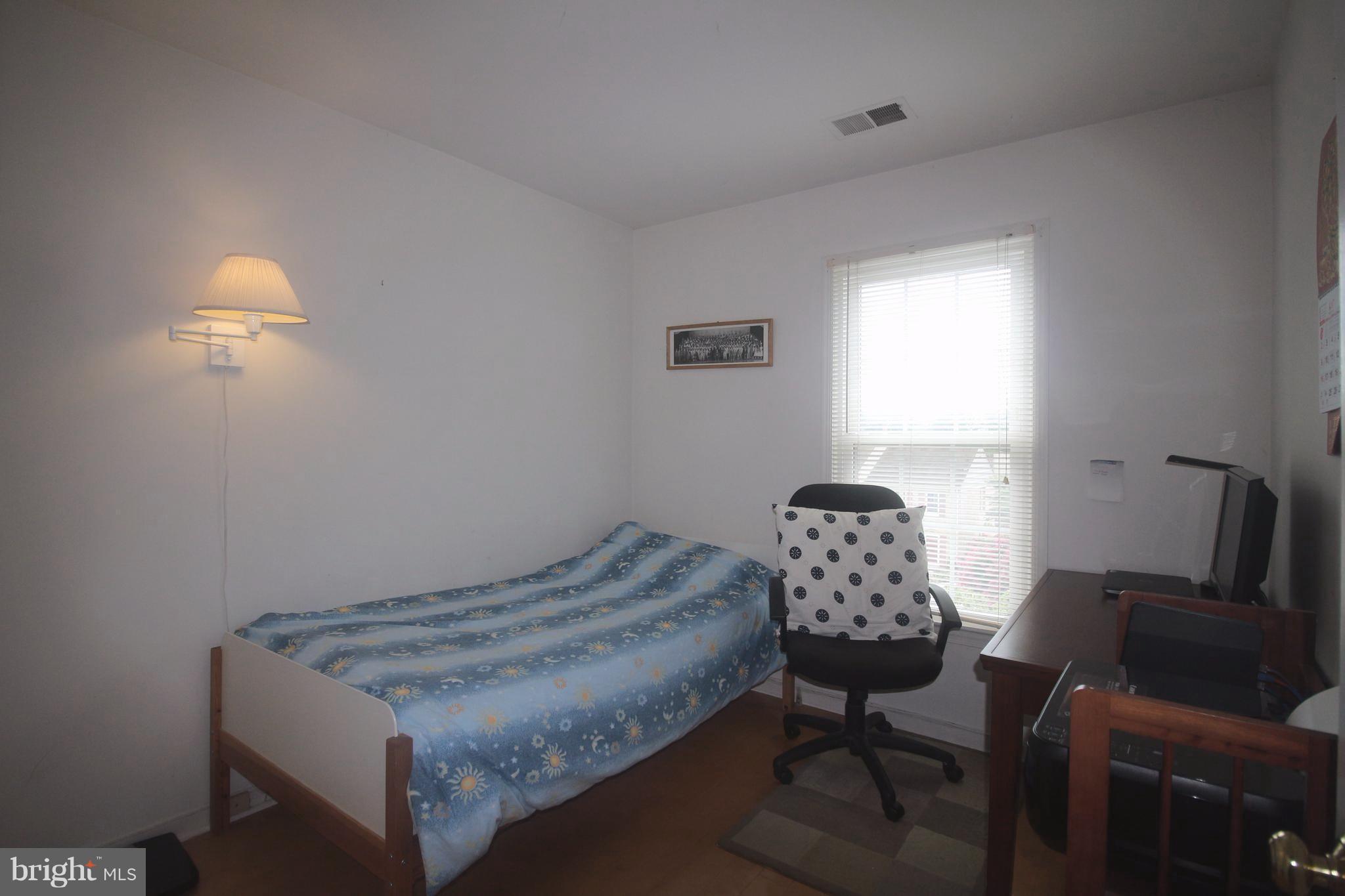 2425 McCormick Road Rockville, MD 20850 - Photo 15 of 26 Interior (General)