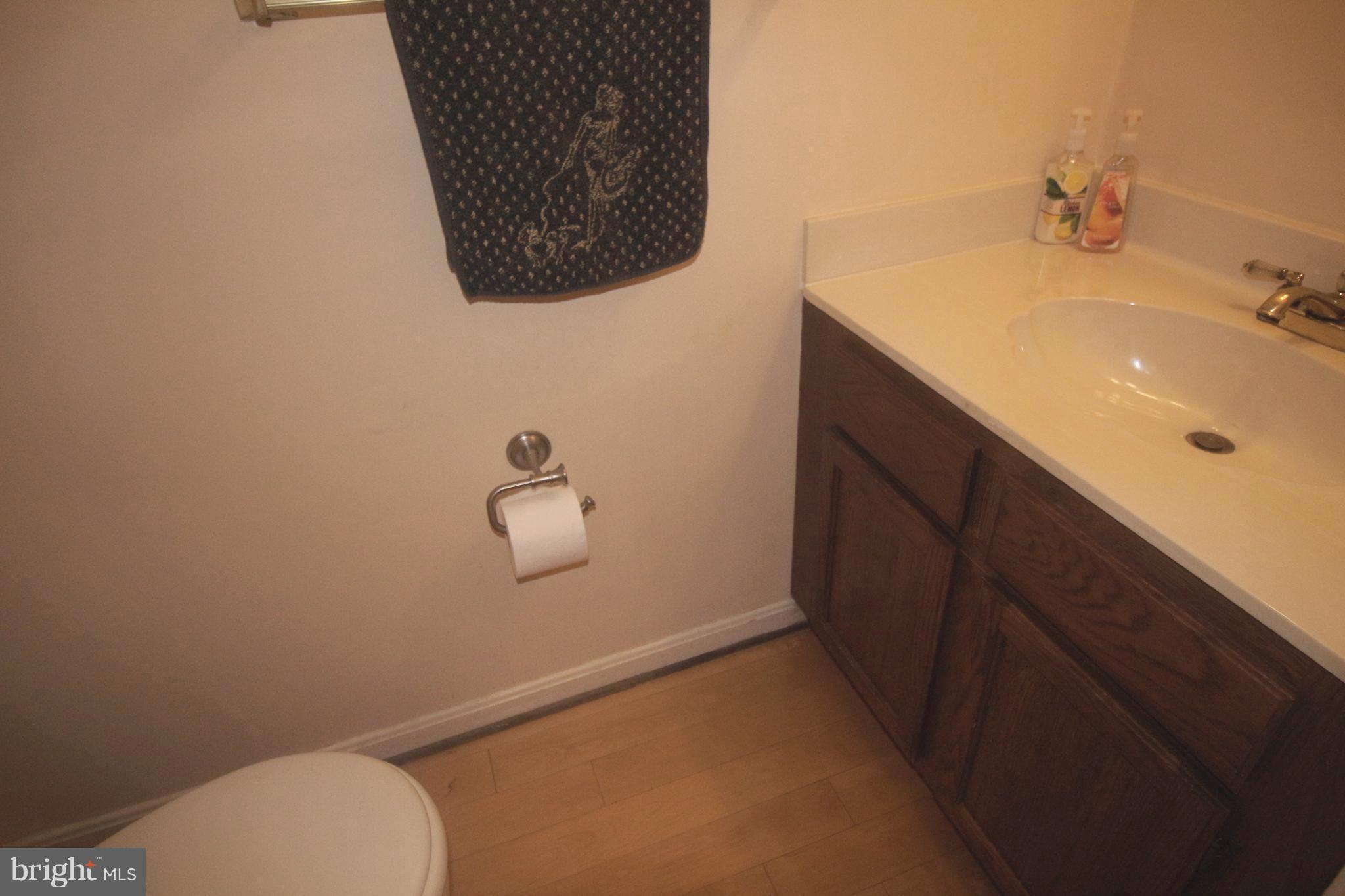 2425 McCormick Road Rockville, MD 20850 - Photo 20 of 26 Interior (General)