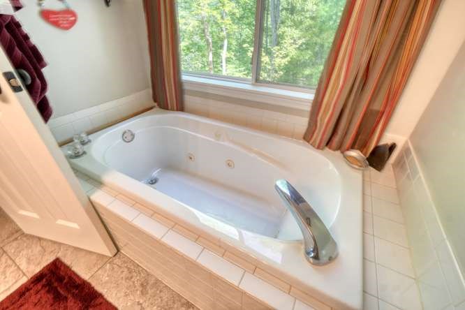 238 Ridge View Lane Hayesville, NC 28904 - Photo 23 of 48 Primary Bath showing Double Sinks