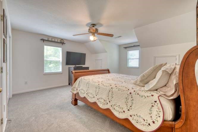 238 Ridge View Lane Hayesville, NC 28904 - Photo 33 of 48 2nd Full Bath