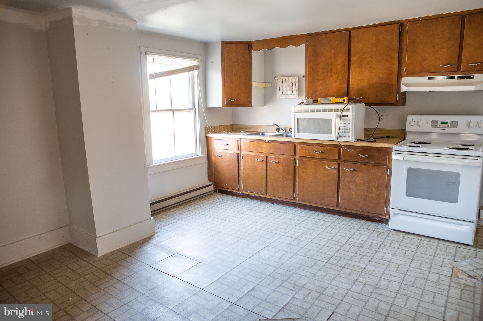 9017 Old Turnpike Road Culpeper, VA 22701 - Photo 17 of 19 Upper Level Kitchen
