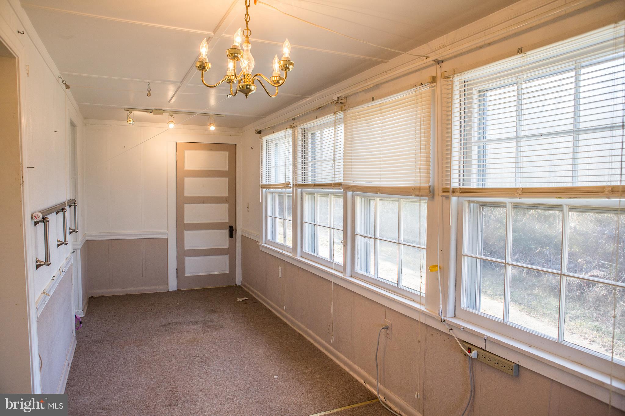 9017 Old Turnpike Road Culpeper, VA 22701 - Photo 4 of 19 Beautiful Room with Lots of Windows off Kitchen