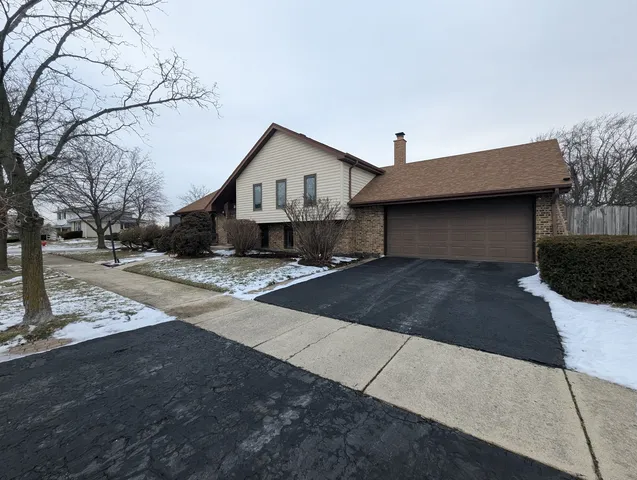 $239,900 | 339 South Dorchester Avenue, Glenwood, IL 60425