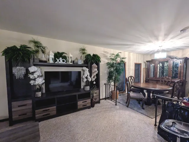 $239,900 | 339 South Dorchester Avenue, Glenwood, IL 60425