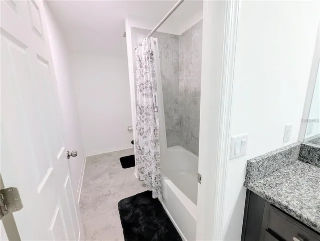 $2,390 | 2944 Autumn Rock Drive, Zephyrhills, FL 33540