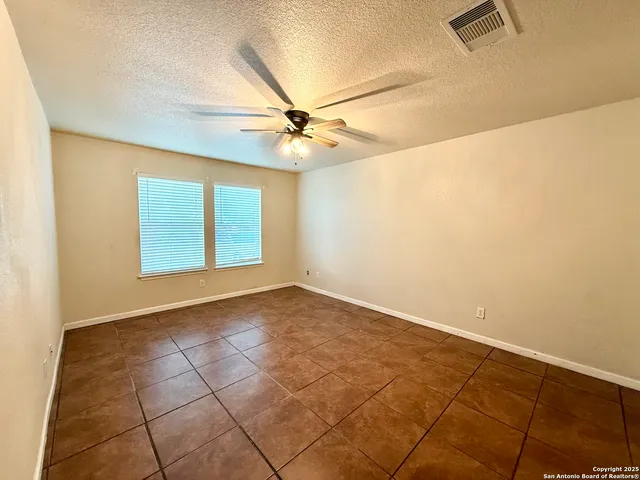 $1,700 | 6118 Kensinger Pass, Converse, TX 78109