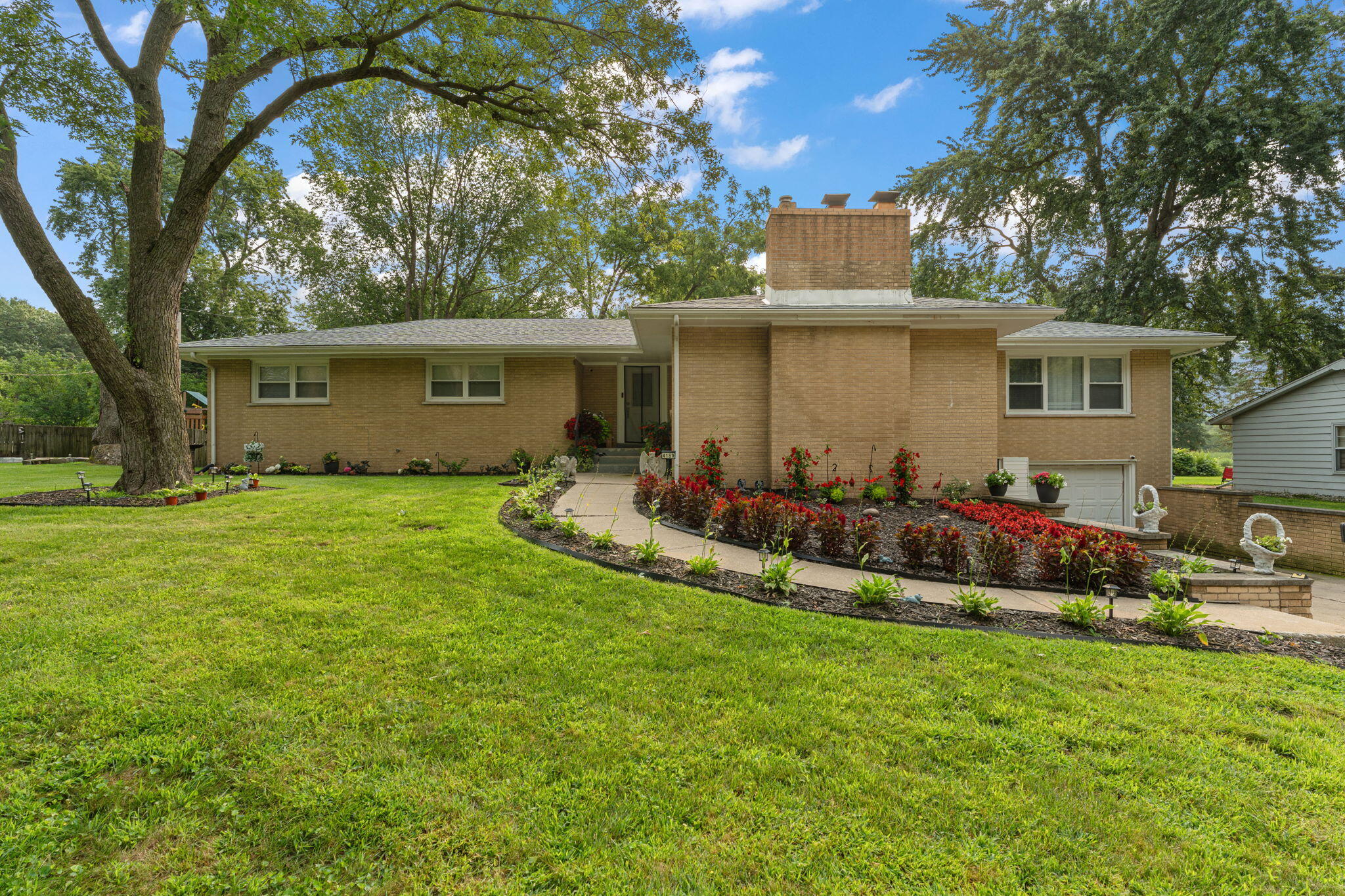 4189 Rutledge Street Gary, IN 46408 - Photo 1 of 39 2048x1365