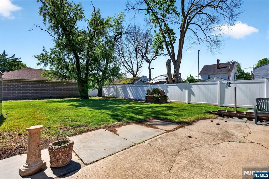 292 Louis Street, Unit 1 Hackensack, NJ 07601 - Photo 17 of 22
