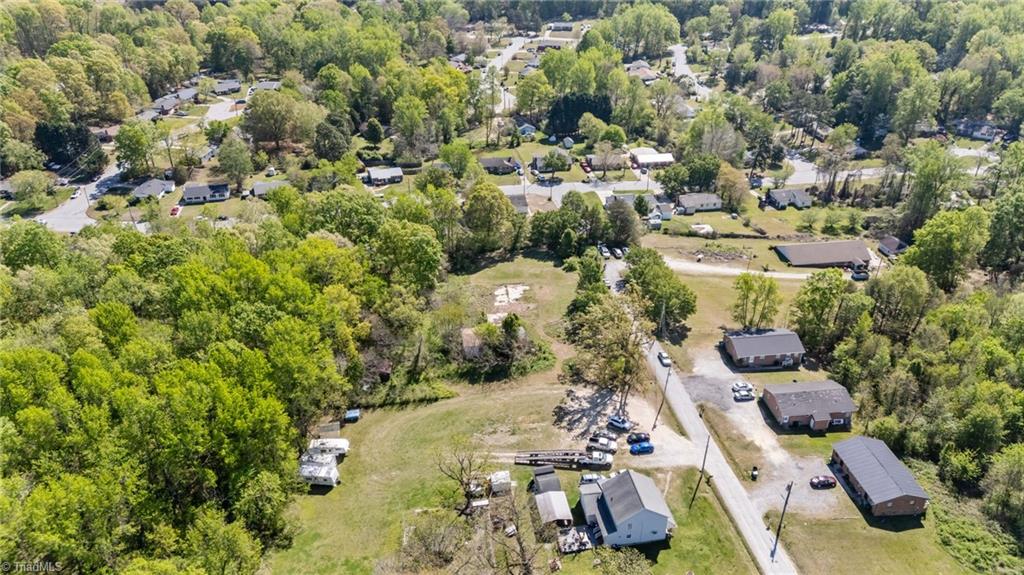 1011 Gaines Avenue High Point, NC 27263 - Photo 9 of 10