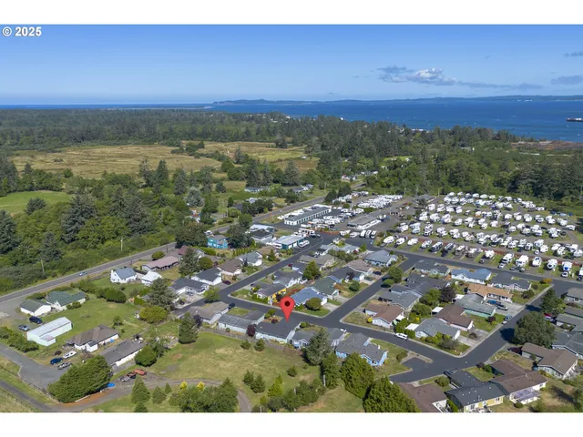 $140,000 | 1100 Northwest Warrenton Drive, Unit 338, Warrenton, OR 97146