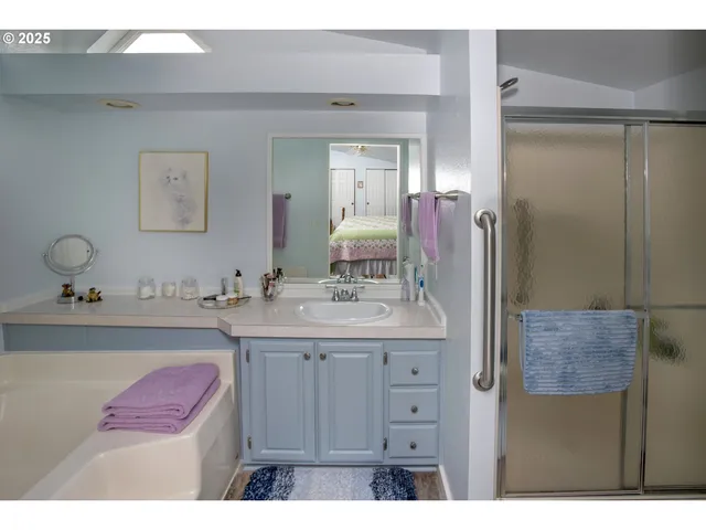 $140,000 | 1100 Northwest Warrenton Drive, Unit 338, Warrenton, OR 97146