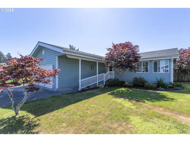 $140,000 | 1100 Northwest Warrenton Drive, Unit 338, Warrenton, OR 97146