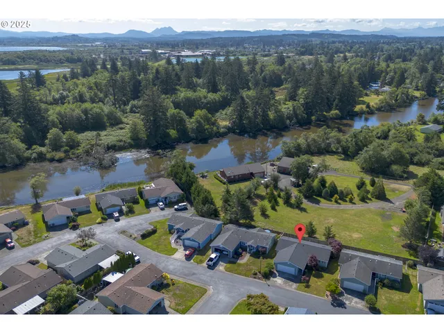 $140,000 | 1100 Northwest Warrenton Drive, Unit 338, Warrenton, OR 97146