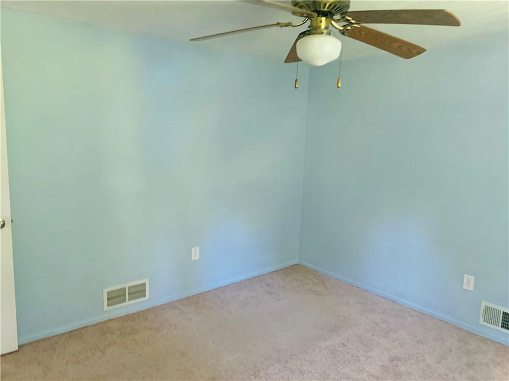 9909 Walker Road Elizabeth, PA 15037 - Photo 15 of 25 Gallery Image 15