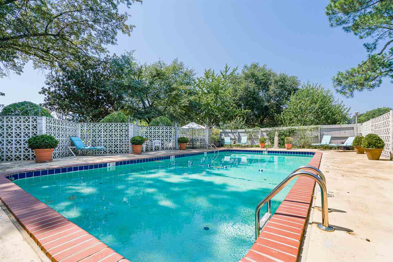 3080 Walnut Grove Road, Unit 204 Memphis, TN 38111 - Photo 2 of 18