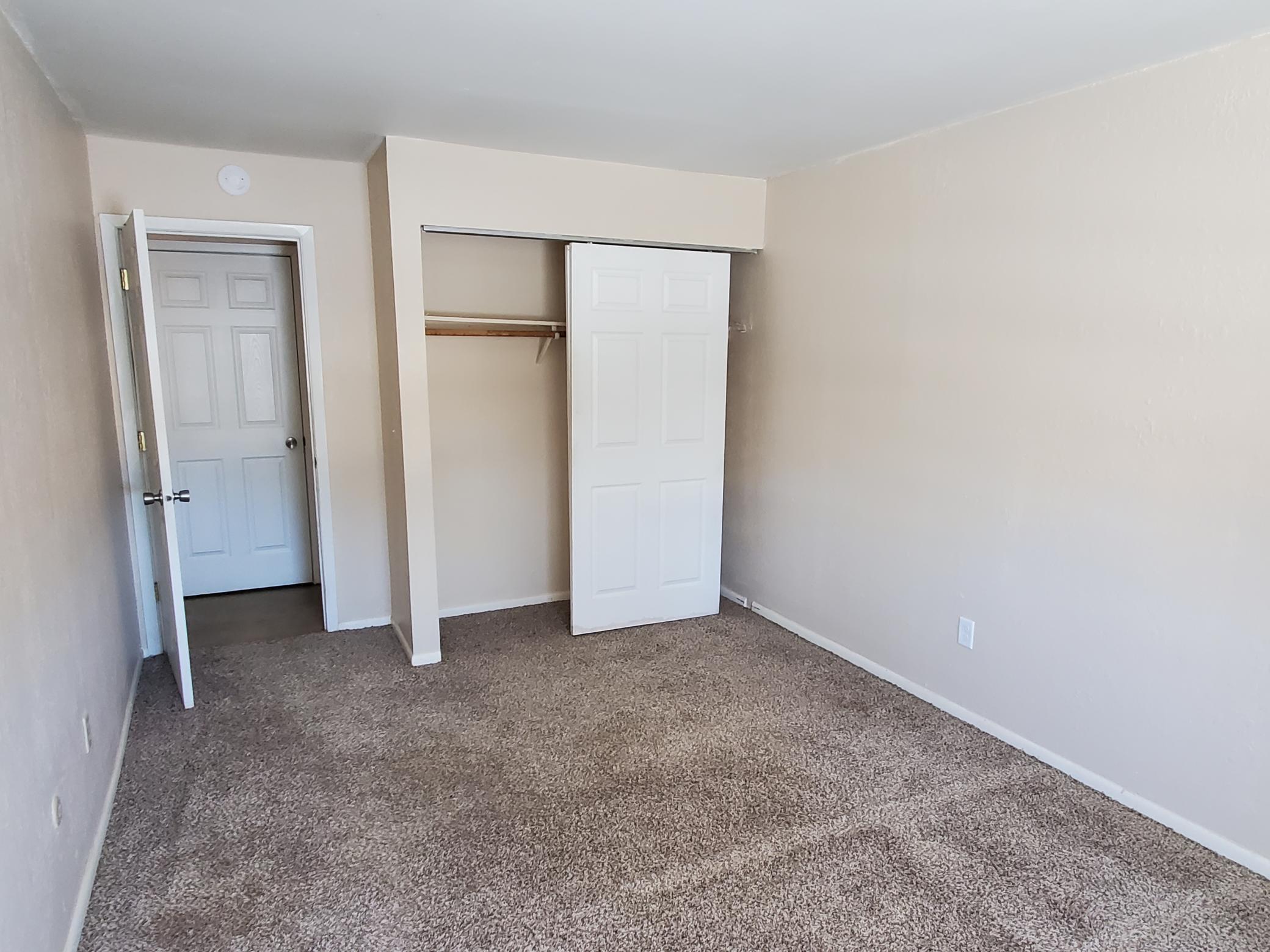 808 Evergreen Avenue, Unit 103 Olivia, MN 56277 - Photo 9 of 14