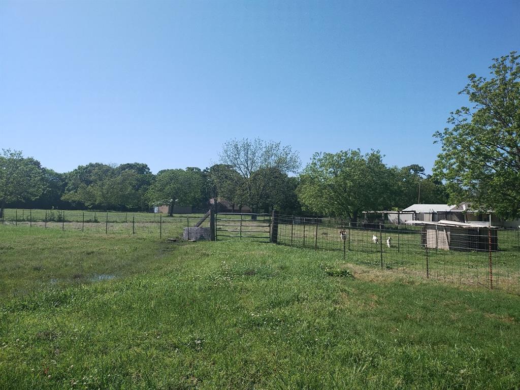 4440 Dripping Spring Road Sherman, TX 75090 - Photo 34 of 39 Live stock pens